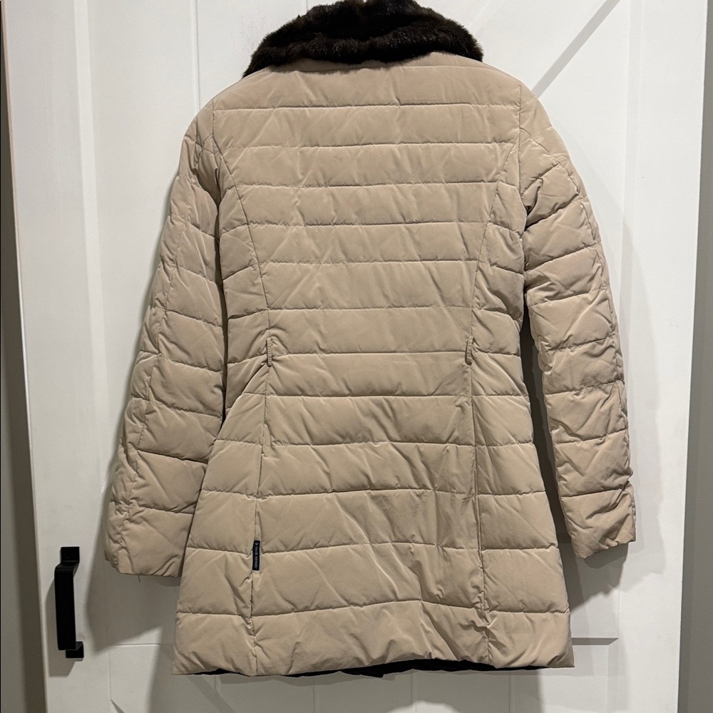 Armani Jeans Reversible Tan Quilted Puffer with Faux Fur Collar - Picture 5 of 8